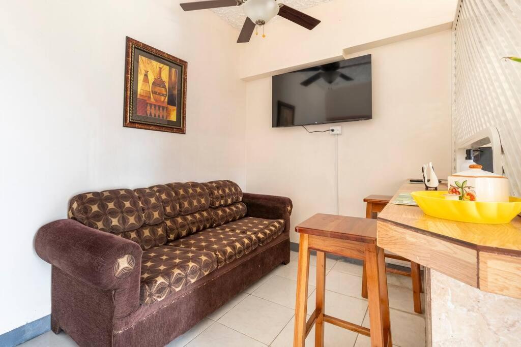 Shaw Park Gem Apt 12A Ocho Rios Eksteriør billede