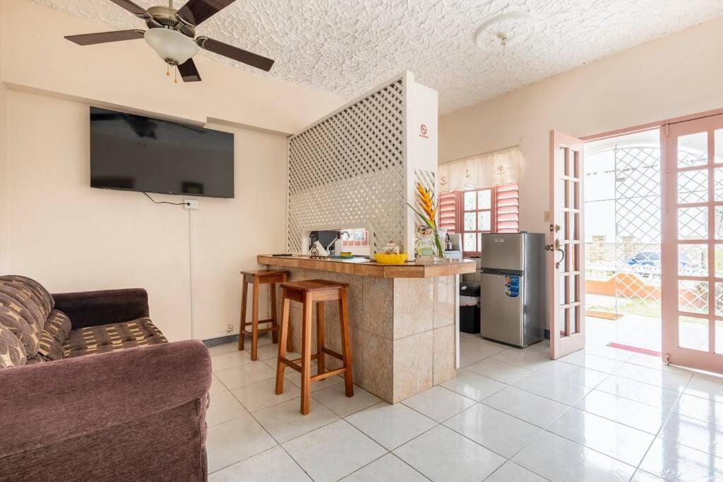Shaw Park Gem Apt 12A Ocho Rios Eksteriør billede